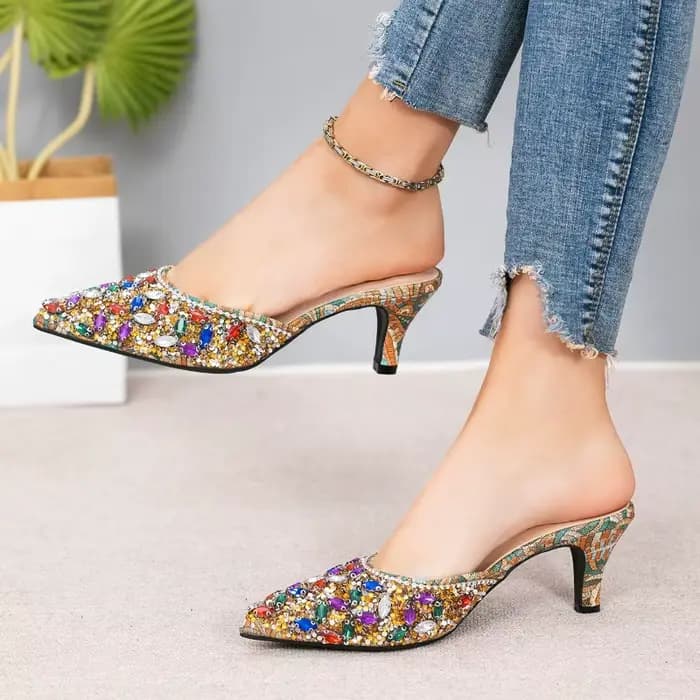 Pantoufles de luxe à talons chaton et strass pour femmes
