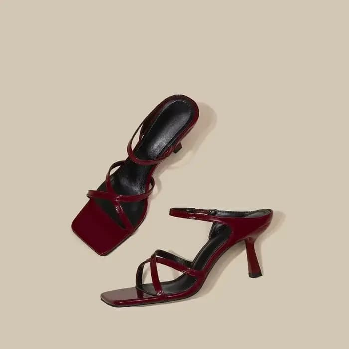 Sandales et pantoufles de luxe pour femmes