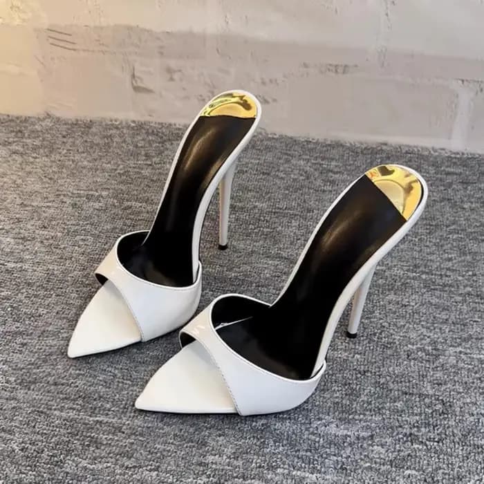 Mules à talons ultra hauts 14/16 cm en cuir verni noir