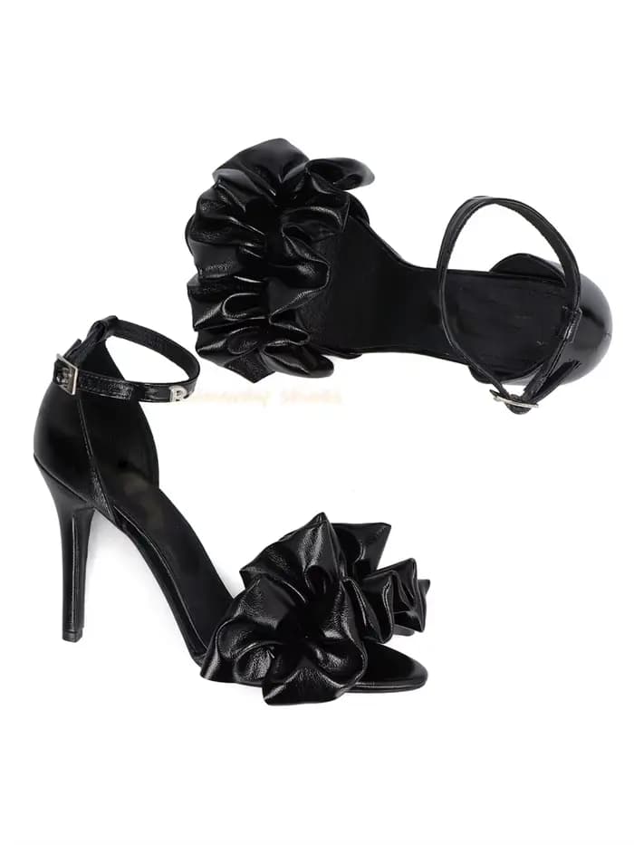 Sandales de luxe noires à talons aiguilles