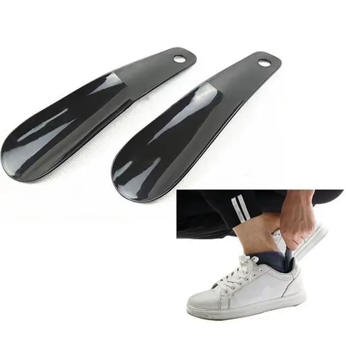 Chausse-pied en plastique avec extracteur de chaussures suspendu