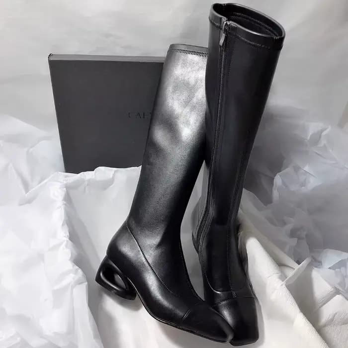 Bout carré découpe talon bloc élégant en cuir souple polyvalent côté fermeture éclair