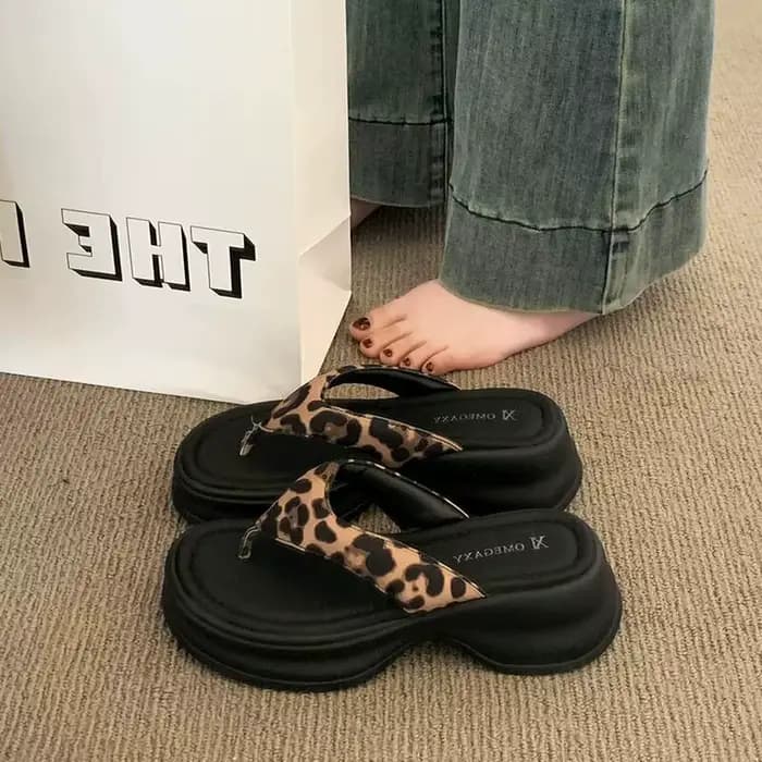 Sandales noires à talon épais pour femme
