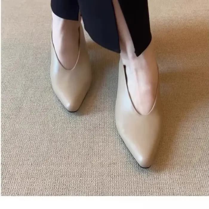 Escarpins à talons épais et bout pointu pour femmes