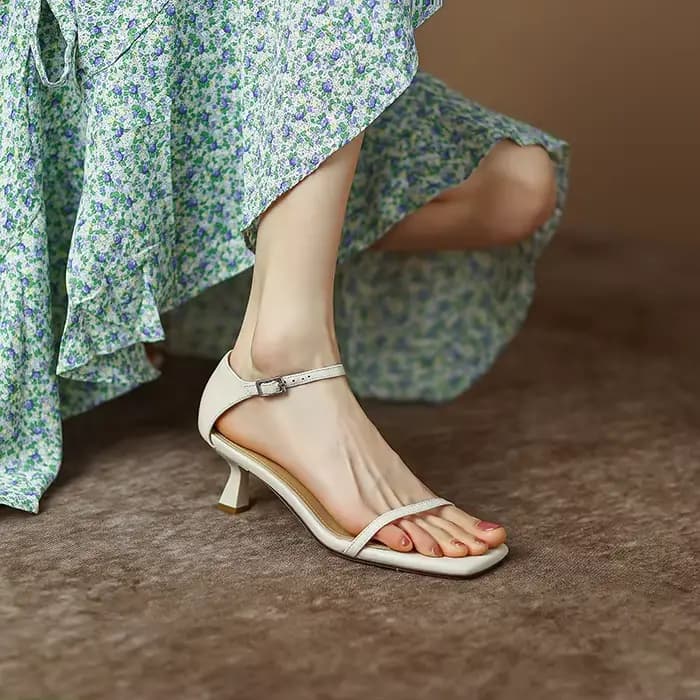 Sandales Sexy à Talons Hauts et Lanière Carrée pour Femme