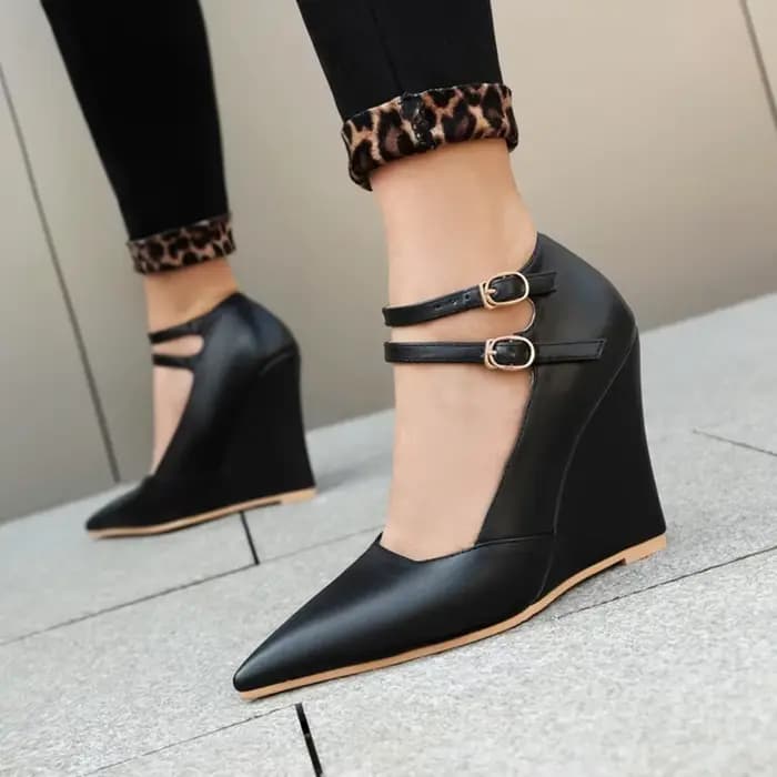 Chaussures à talons compensés pour femmes