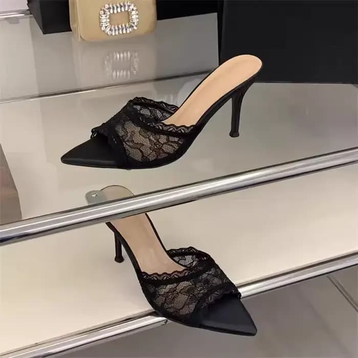 Mules à talons hauts en dentelle à bout pointu