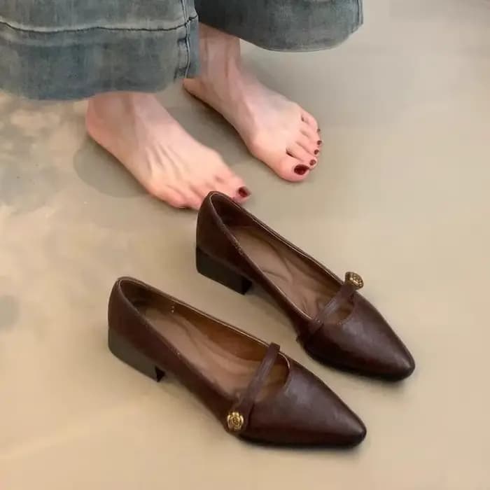 Escarpins Mary Jane à Talon Bloc Vintage Français 2026 Nouveaux - Bout Pointu Boucle Camélia