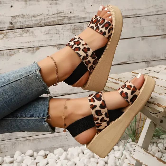 Sandales compensées style Loepard pour femmes