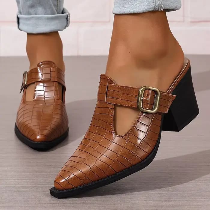 Chaussures de créateur à bout pointu pour femmes