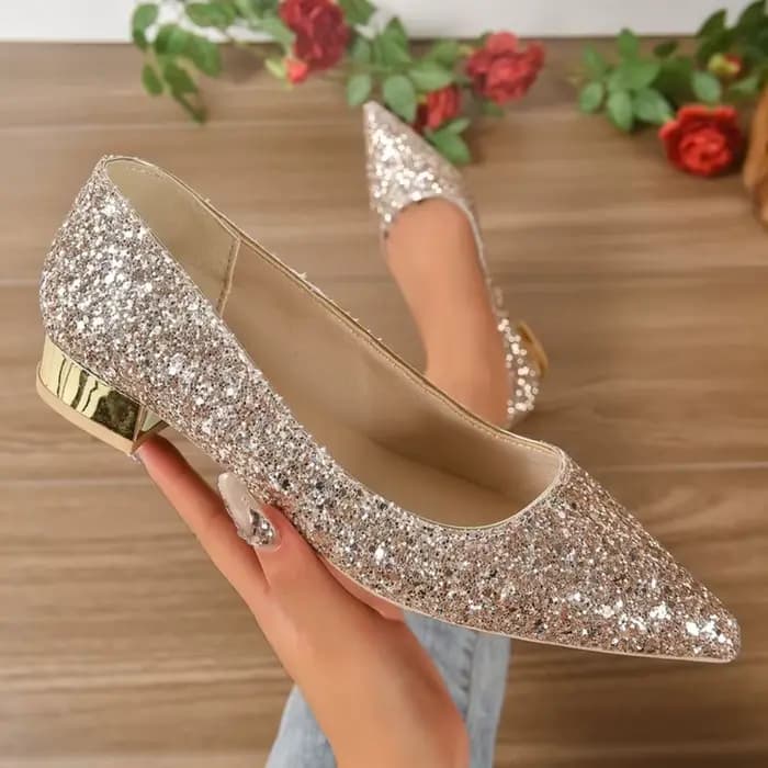 Escarpins argentés à talons bas pour femme