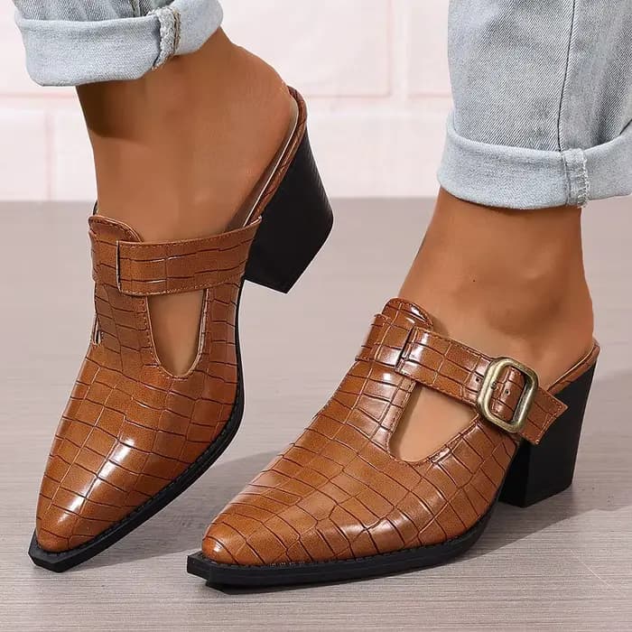 Chaussures de créateur à bout pointu pour femmes