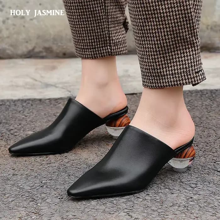 2025 Mode d'été Nouvelles chaussures Muller Femmes Station