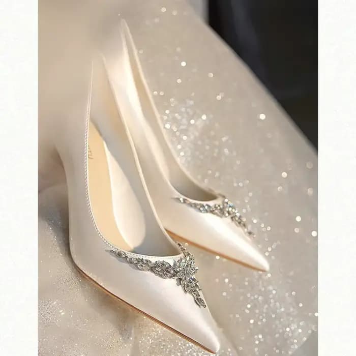 InjSatin Strass Clip Escarpins Peu Profonds pour Femmes, Talons Aiguilles, Chaussures de Mariage pour Patients Blancs, Nouveau