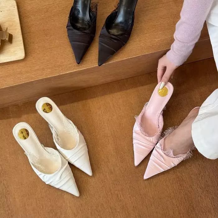 Beau à l'Épreuve des Défauts! Talons pointus en dentelle blanche pour femmes avec des mules à talon mi-hauteur pour une durée limitée à moitié prix