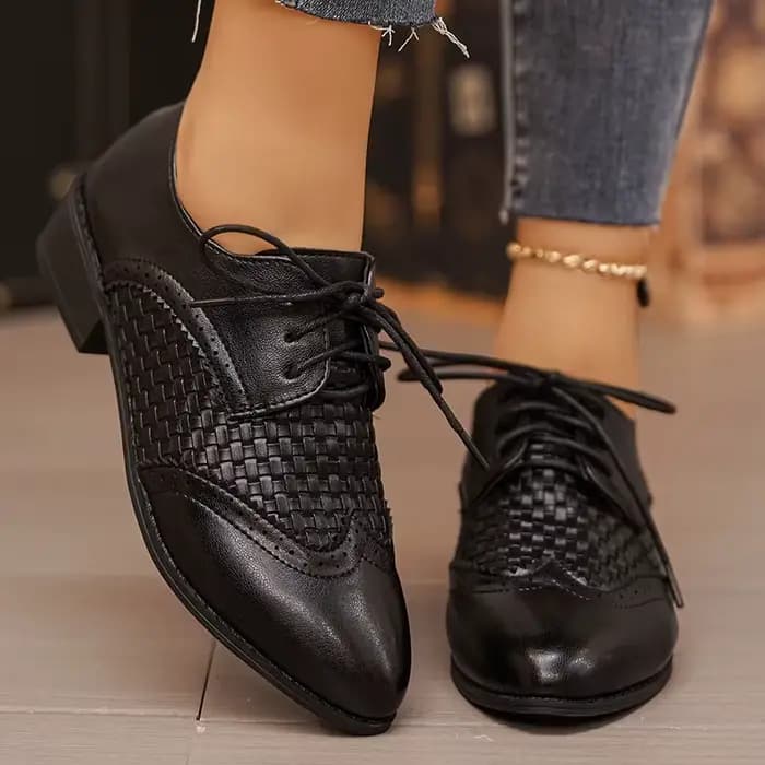 Nouvelles Chaussures Oxford à Talons Épais et Respirants pour Femmes, Grande Taille 43, Bout Pointu, en Cuir PU, Style Britannique, à Lacets