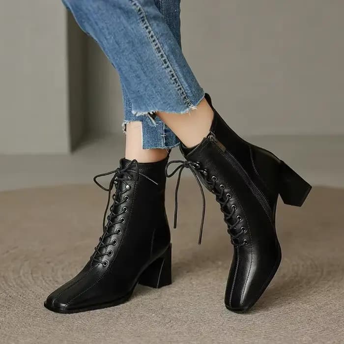Bottines rétro et à talons pour femmes