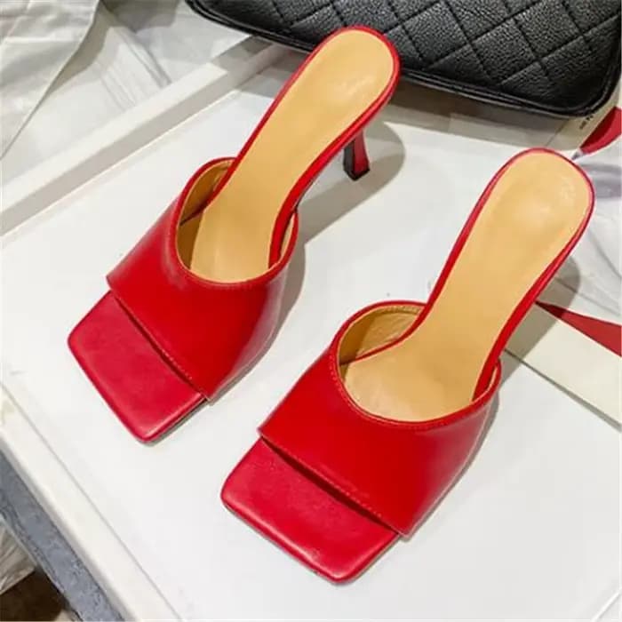 Nouveau bout carré talons hauts sandales femmes mode