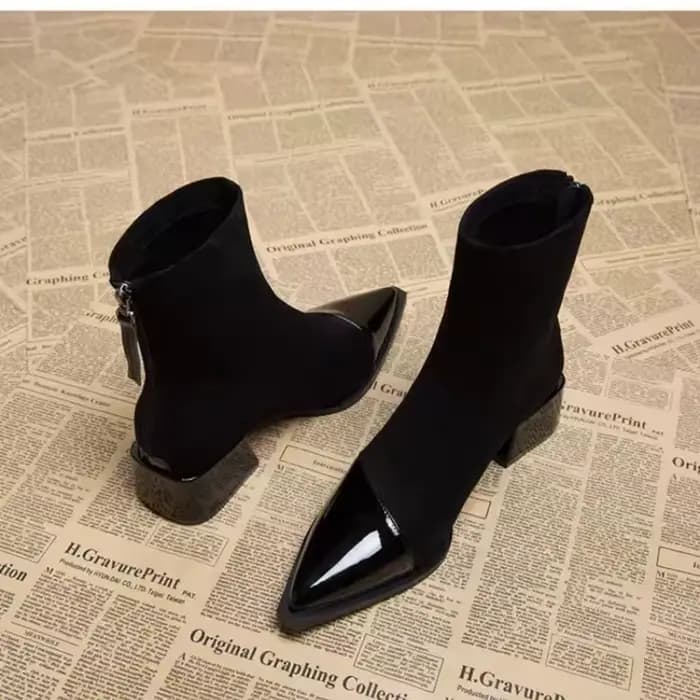 Bottines Chelsea pour femme en daim à talons épais mi-hauts et bout pointu