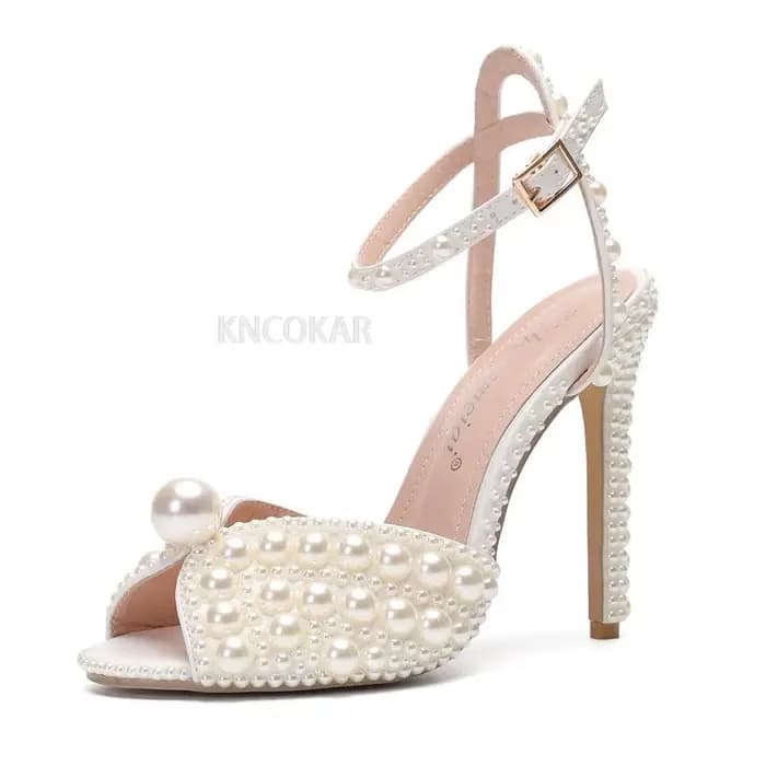 Sandales à clous de perles pour femmes