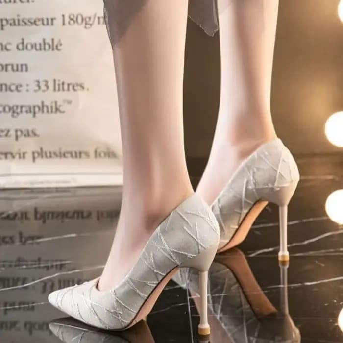 Escarpins à talons hauts noirs pour femmes