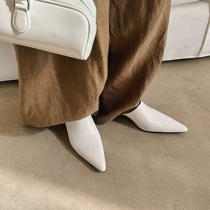 Nouvelles pantoufles Mueller 2026 en cuir véritable pour femmes