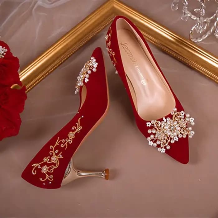 Talons dorés chaussures à talons fins pompe Sexy mode tout-Match sans lacet sandales dames pointu coin à lacets Stiletto Crossdressers