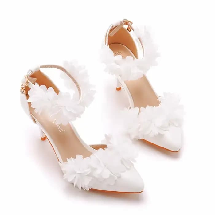 Sandales pointues à talons hauts et fleurs blanches pour femmes