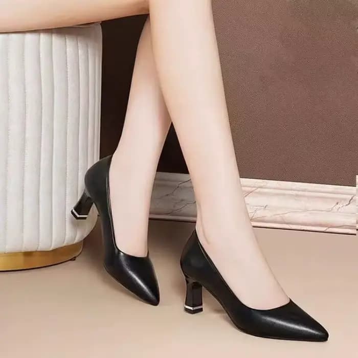 Nouvelles Escarpins Femme à Bout Pointu 2026 - Chaussures Habillées à Talon Fin et Faciles à Enfiler