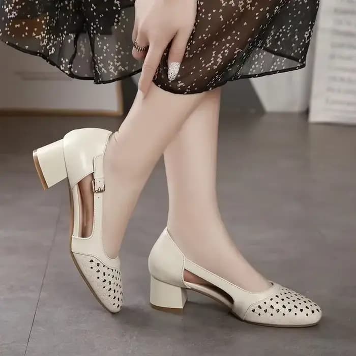 Chaussures pour femmes à talons moyens été 2025 sandales fermées pour femme chaussures en cuir travail de bureau carré Beige confort quotidien F H