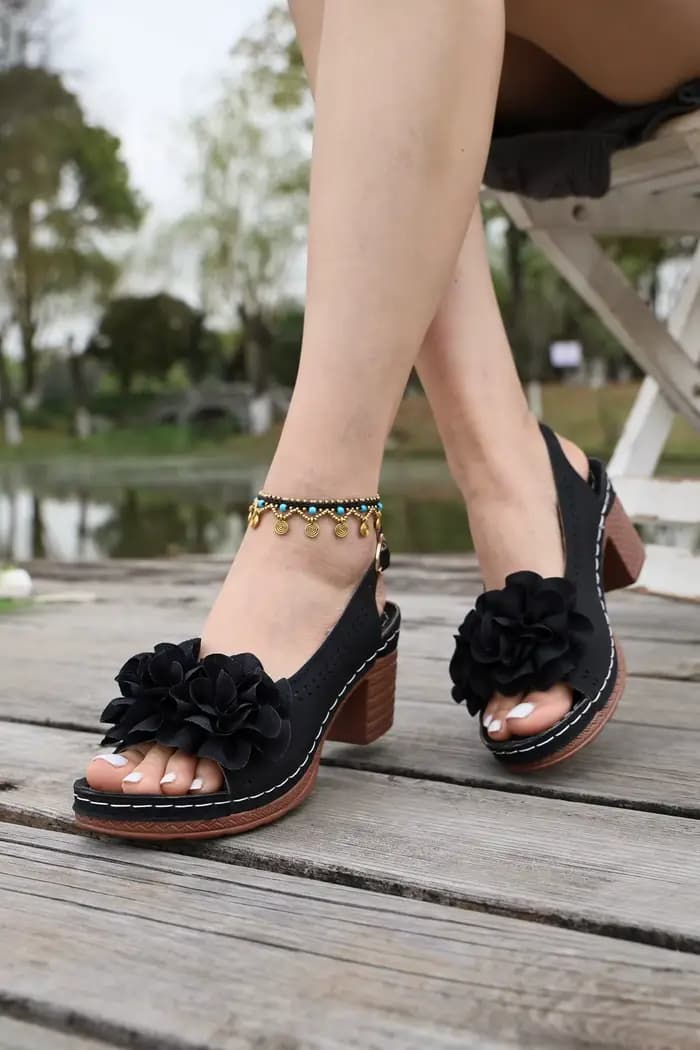 Sandales à talons épais pour femmes