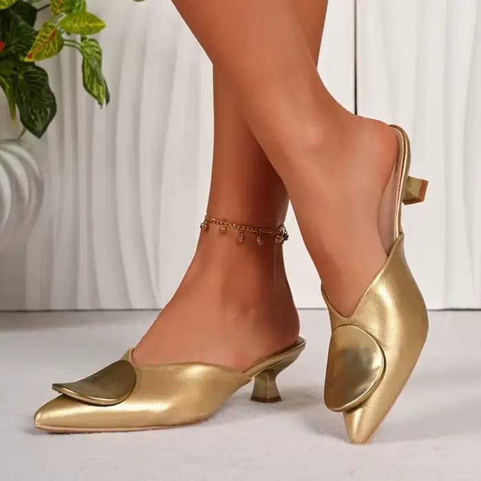 Nouvelles mules pour femmes 2026 – Sandales d'été à bout pointu avec détails métalliques