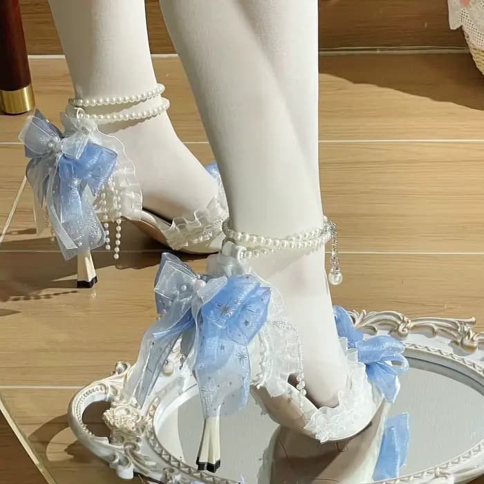 Chaussures à talons élégantes blanches et bleues pour femme