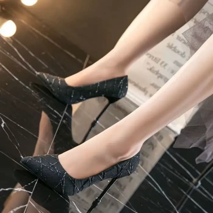 Escarpins à talons hauts noirs pour femmes