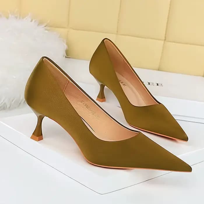 Chaussures à talons mi-hauts tendance pour femmes