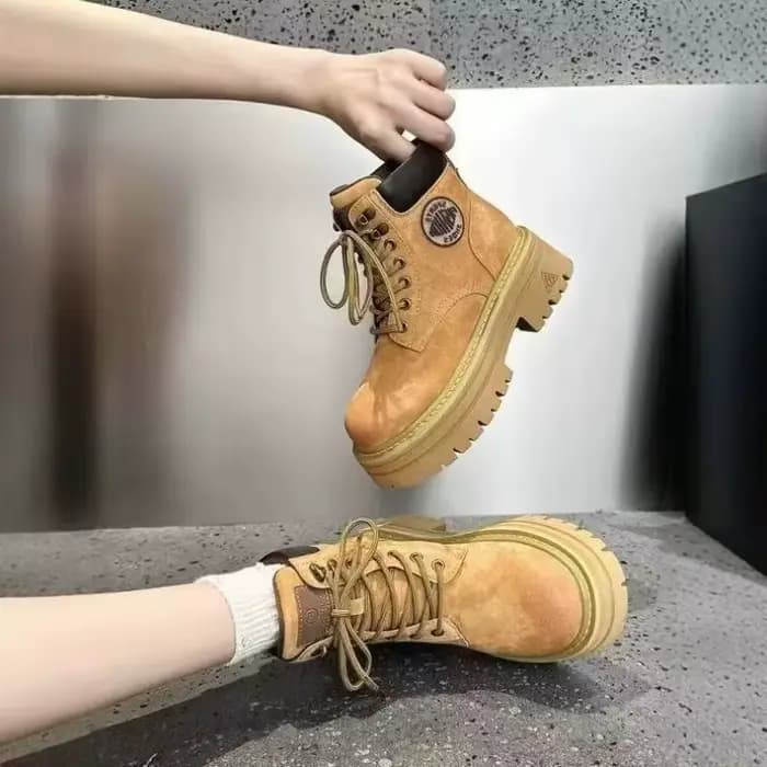 Bottines courtes à talons mi-hauts pour femmes