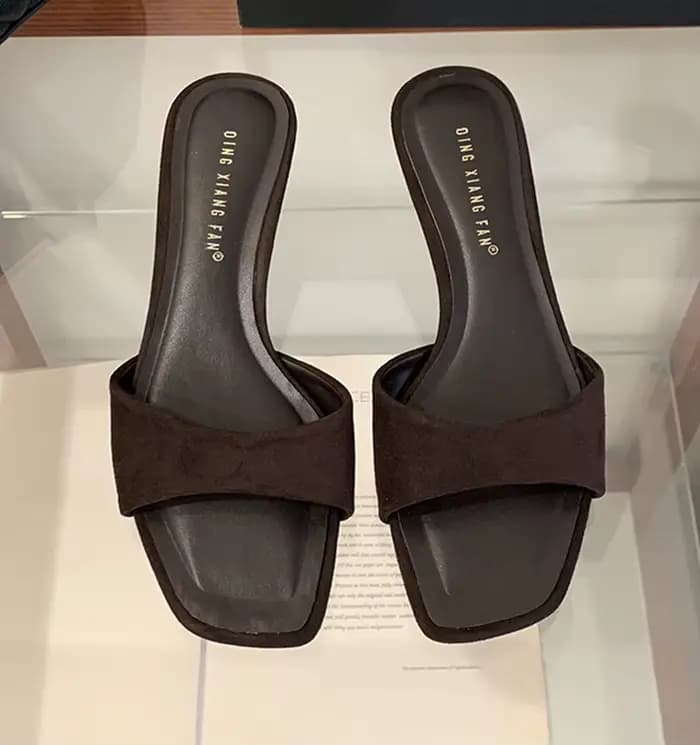Escarpins et talons hauts pour femmes