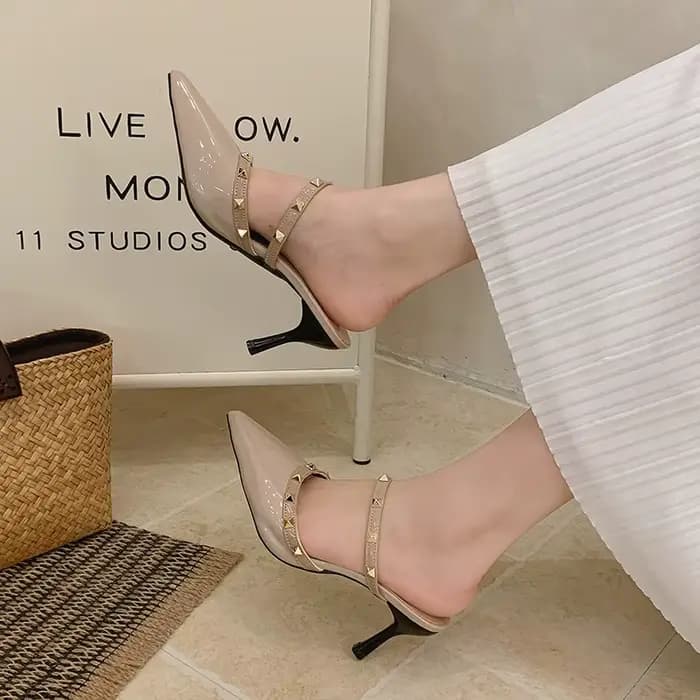 Mules à talons aiguilles pour femmes en cuir verni français