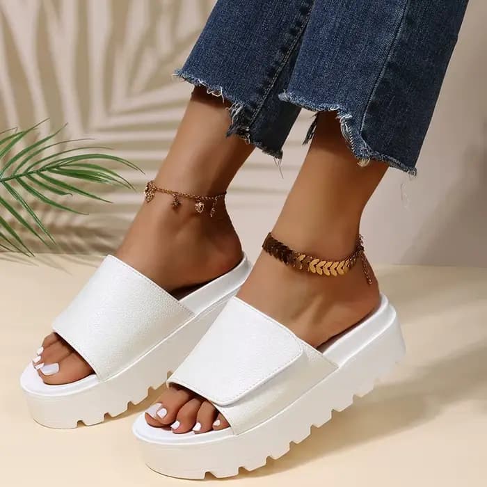 Soldes Exceptionnelles de la Saison : Nouvelles Sandales Compensées à Enfiler pour Femme avec Fermeture Auto-agrippante, Chaussures de Plage et d'Extérieur d'Été, Pantoufles à Bout Rond en Satin