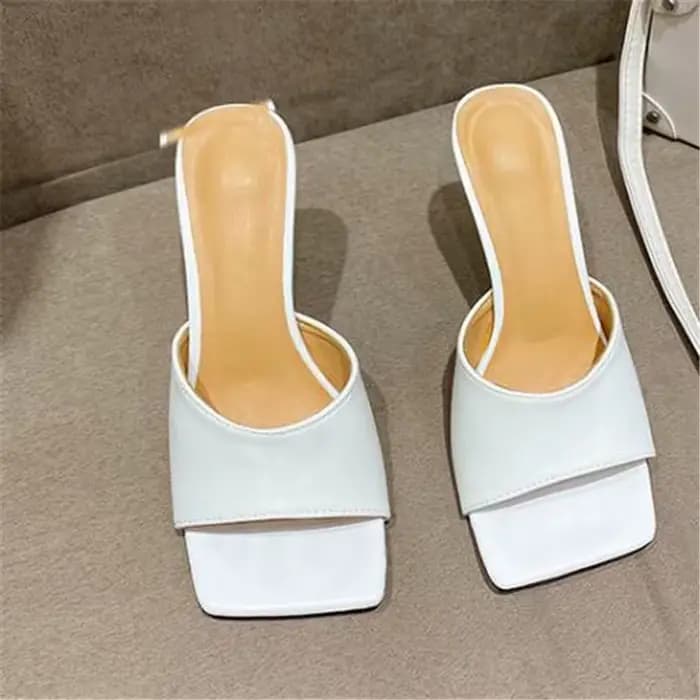 Nouveau bout carré talons hauts sandales femmes mode