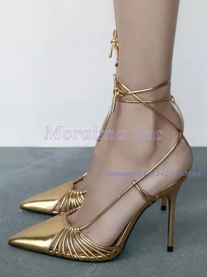 Sandales creuses pointues dorées pour femmes