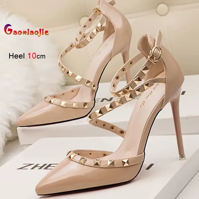 Europe et amérique été femmes chaussures à talons hauts mode bout pointu bouche peu profonde Rivet évider discothèque