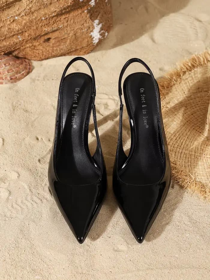 Escarpins à bout pointu en cuir verni noir pour femmes