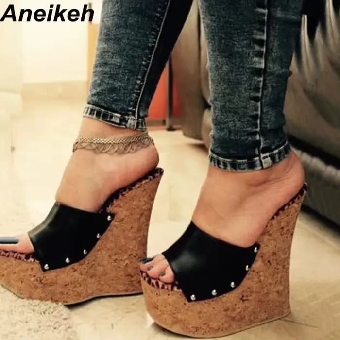 Aneikeh 2025 mode d'été sandales à bout ouvert plate-forme talons Super hauts sandales à rivets en métal à enfiler Rome fête femmes Mules noir