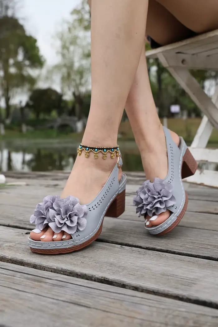 Sandales à talons épais pour femmes