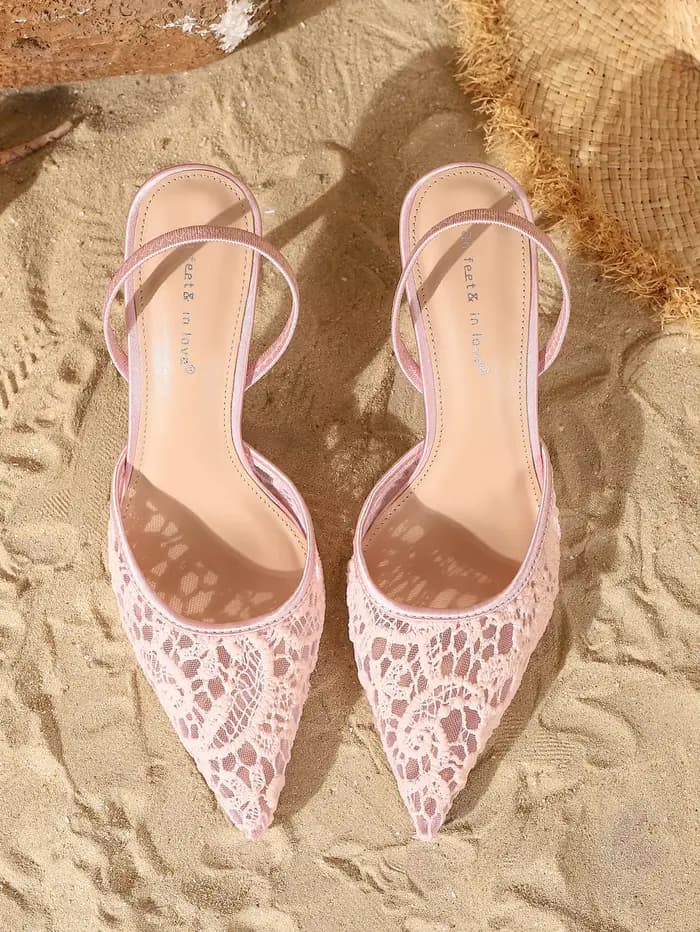 Escarpins élégants en dentelle noire - Chaussures à talons aiguilles sophistiquées avec bride à la cheville