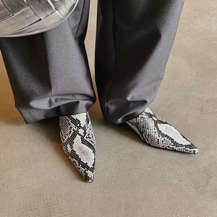 Nouvelles pantoufles Mueller 2026 en cuir véritable pour femmes