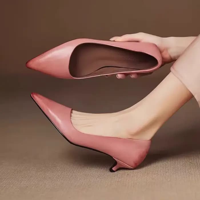 Escarpins roses à talons hauts et fins pour femmes