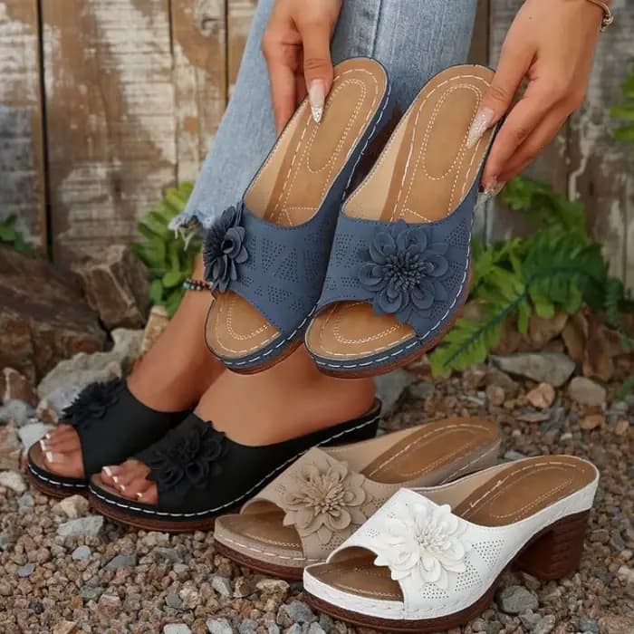 Rétro fleur décor sandales à talons compensés femmes 2025 été confort fond épais plate-forme