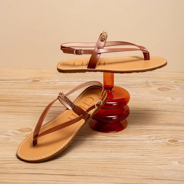 Sandales plates noires simples pour femmes